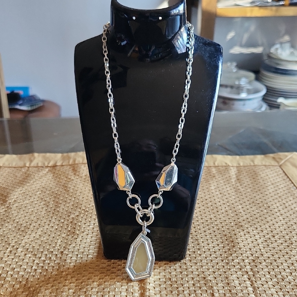 Avon Silver Pendant Necklace